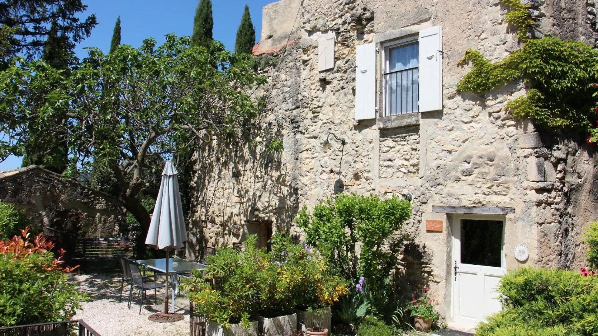 Le Bastidon, Gite Des Lucioles En Provence Montségur-sur-Lauzon 0*,  Francie